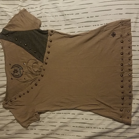 Treasure Rock Tops - Small Treasure Rock Sequin V Neck Shirt